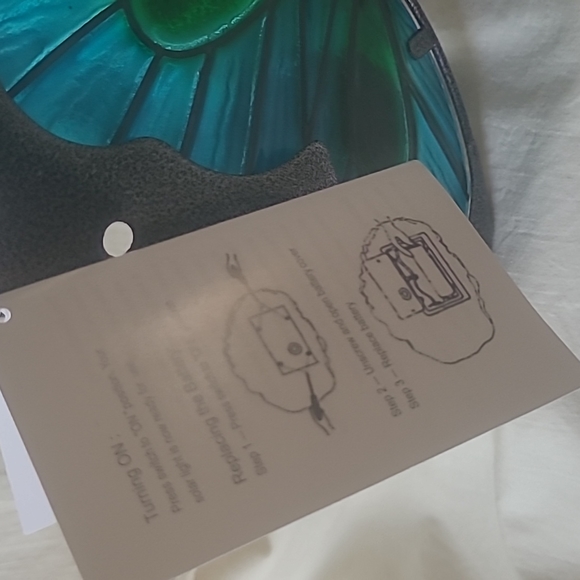 Solar Powered Butterfly - Picture 5 of 5